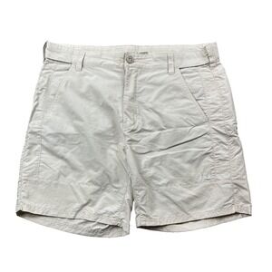 Huk Pursuit Shorts Mens XXL Khaki 7" Inseam Quick Dry 30+ UPF Golf Fishing Chino